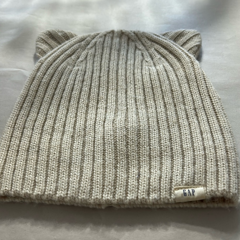 Gap Kids Cream cap with ears